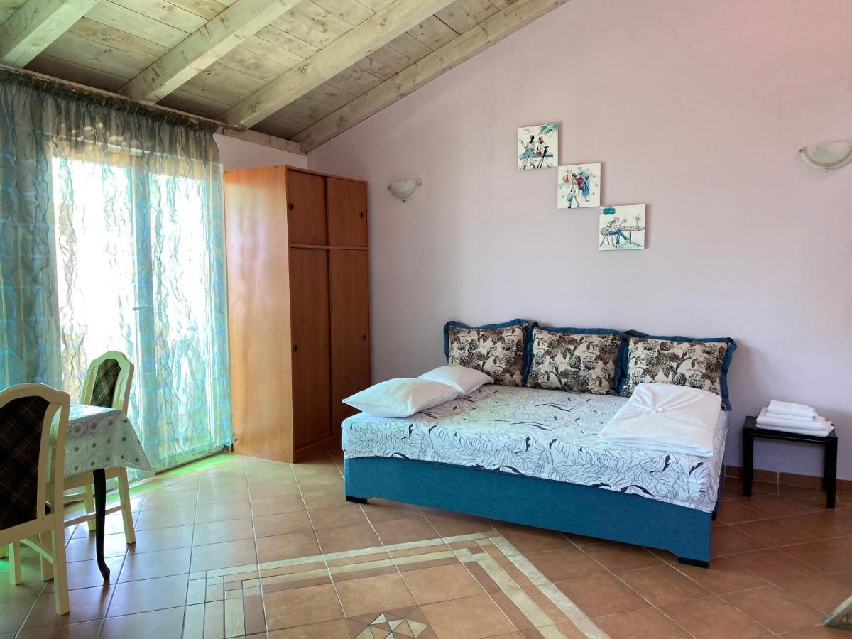 Guest House Villa Natali Budva Buitenkant foto