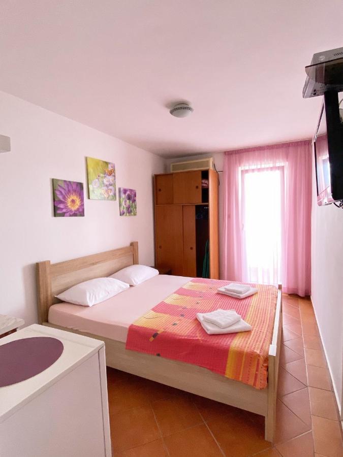 Guest House Villa Natali Budva Buitenkant foto